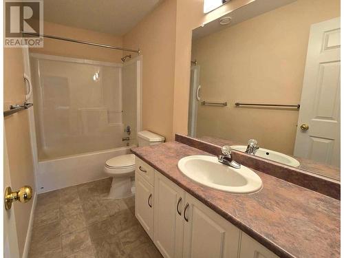 2285 Atkinson Street Unit# 603, Penticton, BC - Indoor Photo Showing Bathroom