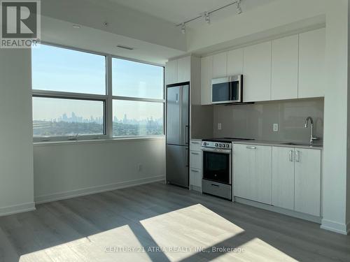 1012 - 1787 St Clair Avenue, Toronto (Weston-Pellam Park), ON - Indoor Photo Showing Kitchen