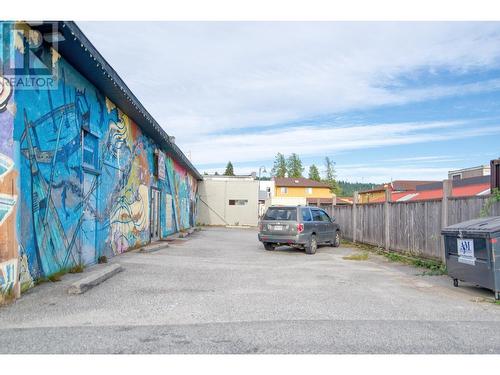 5549 Wharf Avenue, Sechelt, BC 