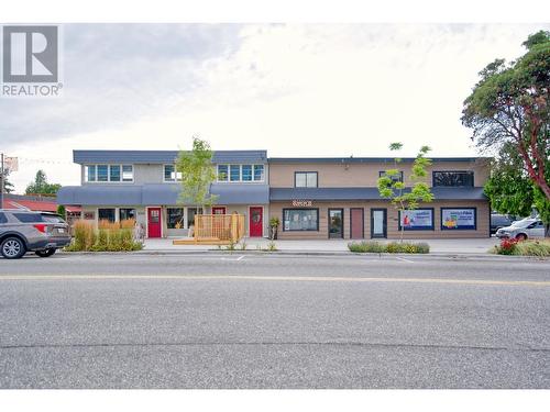 5549 Wharf Avenue, Sechelt, BC 