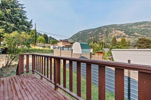 2522 Purdy Road, Castlegar, BC - Outdoor