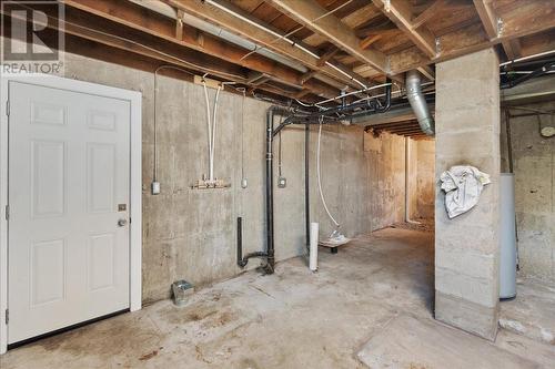 2522 Purdy  Road, Castlegar, BC - Indoor Photo Showing Basement