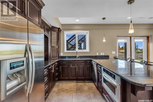 91 Rivers Edge Lane, Corman Park Rm No. 344, SK - Indoor Photo Showing Kitchen With Upgraded Kitchen