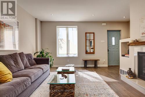 94 Glendale Avenue N, Hamilton, ON - Indoor Photo Showing Living Room With Fireplace