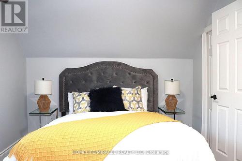 27 Glengrove Avenue, Hamilton (Mcquesten), ON - Indoor Photo Showing Bedroom