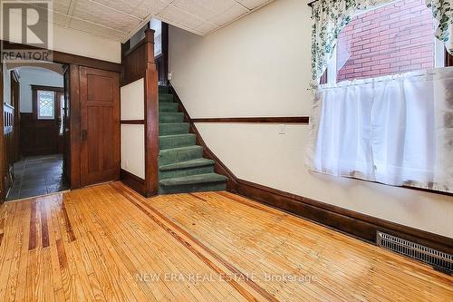 17 Barnesdale Avenue N, Hamilton (Stipley), ON - Indoor Photo Showing Other Room