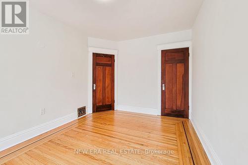 17 Barnesdale Avenue N, Hamilton (Stipley), ON - Indoor Photo Showing Other Room