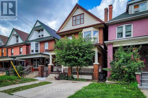 17 Barnesdale Avenue N, Hamilton (Stipley), ON - Outdoor With Facade