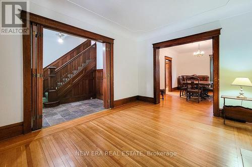 17 Barnesdale Avenue N, Hamilton (Stipley), ON - Indoor Photo Showing Other Room