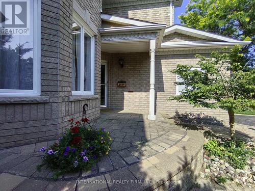 6 Mortimer Crescent, Ajax (Central West), ON - Outdoor