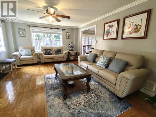 6 Mortimer Crescent, Ajax (Central West), ON - Indoor Photo Showing Living Room