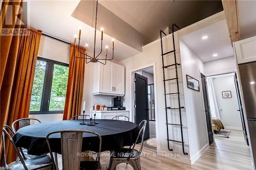 1368 Lorraine Road, Port Colborne, ON - Indoor Photo Showing Dining Room