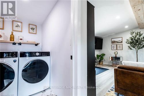 1368 Lorraine Road, Port Colborne, ON - Indoor Photo Showing Laundry Room