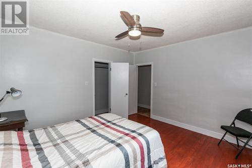 200 Russell Street, Luseland, SK - Indoor Photo Showing Bedroom