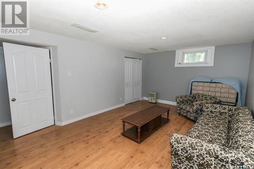 200 Russell Street, Luseland, SK - Indoor Photo Showing Bedroom