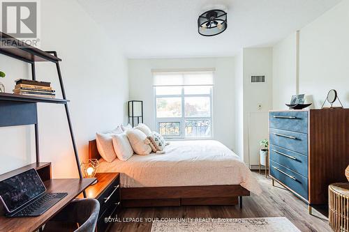 502 - 650 Mount Pleasant Road, Toronto (Mount Pleasant West), ON - Indoor Photo Showing Bedroom