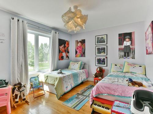 Chambre Ã Â coucher - 6729 Rue Cadieux, Laval (Saint-François), QC - Indoor Photo Showing Bedroom