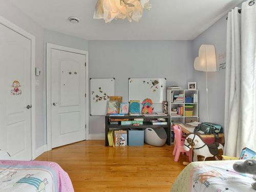 Chambre Ã Â coucher - 6729 Rue Cadieux, Laval (Saint-François), QC - Indoor Photo Showing Bedroom