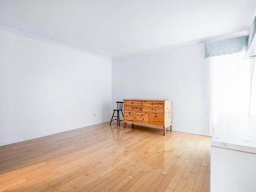 Master bedroom - 7550 Rue Fonteneau, Montréal (Mercier/Hochelaga-Maisonneuve), QC - Indoor Photo Showing Other Room