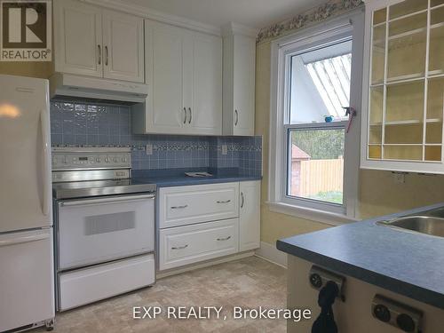 231 Mary Street, Guelph/Eramosa (Rockwood), ON - Indoor Photo Showing Kitchen