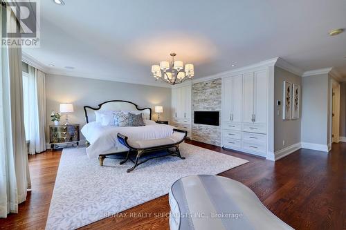 4038 Lakeshore Road, Burlington (Shoreacres), ON - Indoor Photo Showing Bedroom