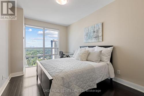 Ph5 - 88 Broadway Avenue, Toronto (Mount Pleasant West), ON - Indoor Photo Showing Bedroom