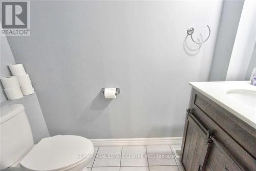 5673 Glenholme Avenue, Niagara Falls, ON - Indoor Photo Showing Bathroom