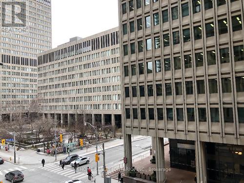 419 - 955 Bay Street, Toronto (Bay Street Corridor), ON - Indoor Photo Showing Other Room