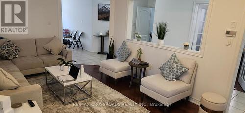 73 Eakin Mill Road, Markham, ON - Indoor Photo Showing Living Room