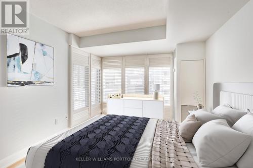 709 - 2181 Yonge Street, Toronto (Mount Pleasant West), ON - Indoor Photo Showing Bedroom