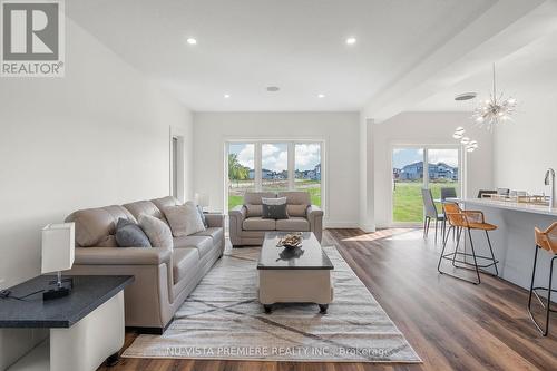 159 Greene Street, South Huron (Exeter), ON - Indoor Photo Showing Living Room