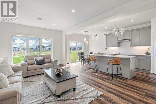 159 Greene Street, South Huron (Exeter), ON - Indoor Photo Showing Living Room