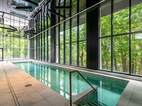 Piscine - 1811-2020 Boul. René-Lévesque O., Montréal (Ville-Marie), QC - Indoor Photo Showing Other Room With In Ground Pool