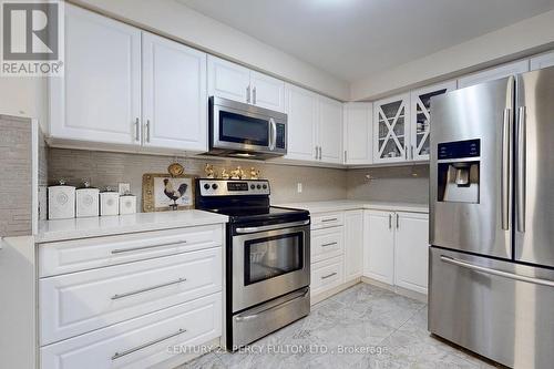 2006 - 8 Lee Centre Drive, Toronto (Woburn), ON - Indoor Photo Showing Kitchen