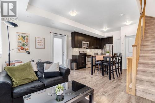 47 - 869 Wilson Avenue, Toronto (Downsview-Roding-Cfb), ON - Indoor Photo Showing Living Room