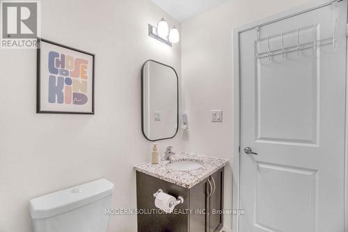 47 - 869 Wilson Avenue, Toronto (Downsview-Roding-Cfb), ON - Indoor Photo Showing Bathroom