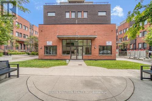 47 - 869 Wilson Avenue, Toronto (Downsview-Roding-Cfb), ON - Outdoor