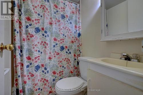 5 Crawford Drive, Brampton (Madoc), ON - Indoor Photo Showing Bathroom