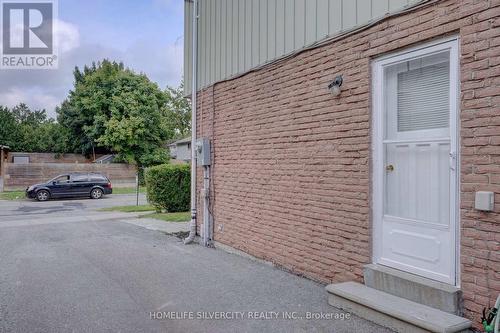 5 Crawford Drive, Brampton (Madoc), ON - Outdoor