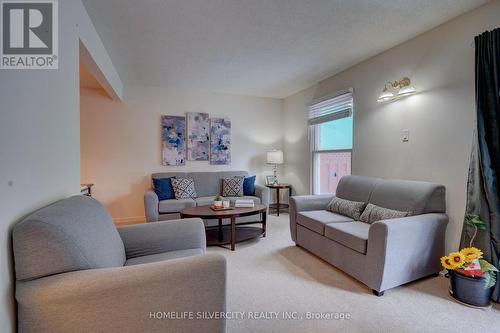 5 Crawford Drive, Brampton (Madoc), ON - Indoor Photo Showing Living Room