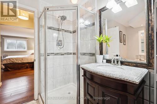 29 Atlas Street, Hamilton (Stoney Creek Mountain), ON - Indoor Photo Showing Bathroom