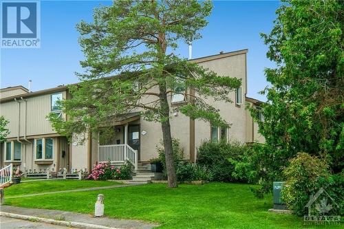 1931 Stonehenge Crescent, Ottawa, ON - Outdoor