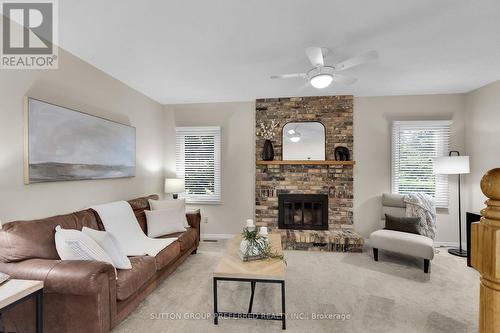 91 Chalfont Road, London, ON - Indoor Photo Showing Living Room With Fireplace