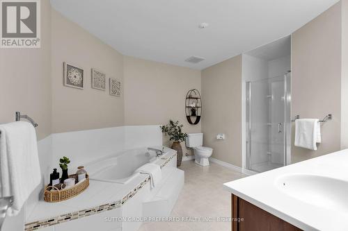 91 Chalfont Road, London, ON - Indoor Photo Showing Bathroom