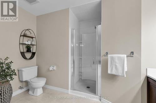 91 Chalfont Road, London, ON - Indoor Photo Showing Bathroom