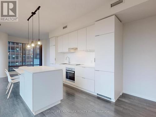 3102 - 5 St Joseph Street, Toronto (Bay Street Corridor), ON - Indoor Photo Showing Kitchen