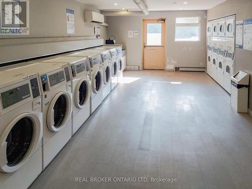 610 - 583 Mornington Avenue, London, ON - Indoor Photo Showing Laundry Room