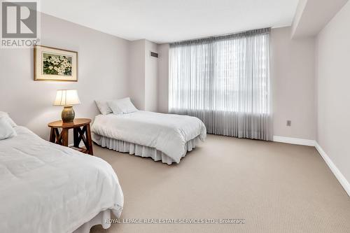 603 - 130 Carlton Street, Toronto (Cabbagetown-South St. James Town), ON - Indoor Photo Showing Bedroom