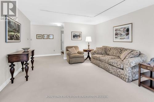 603 - 130 Carlton Street, Toronto (Cabbagetown-South St. James Town), ON - Indoor Photo Showing Living Room