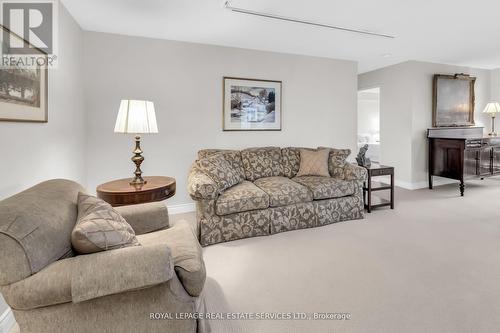 603 - 130 Carlton Street, Toronto (Cabbagetown-South St. James Town), ON - Indoor Photo Showing Living Room